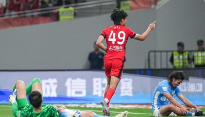 来真的？德甲名门追求中国男足新星，转会费超300万，不是王钰栋|门兴|上海海港|门兴格拉德巴赫|李新翔|港队_新浪体育_新浪新闻